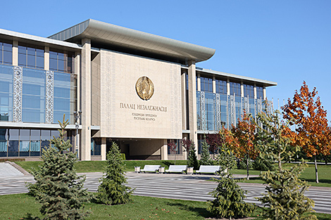 卢卡申科听取国家奥委会主席的报告