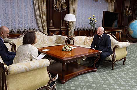 卢卡申科指出英国大使为发展与白罗斯双边关系做出的贡献