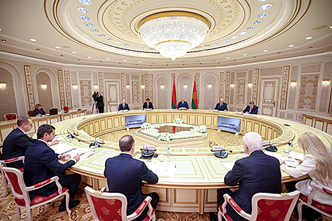 卢卡申科：白俄罗斯与莫尔多瓦共和国合作需要雄心勃勃的积极行动