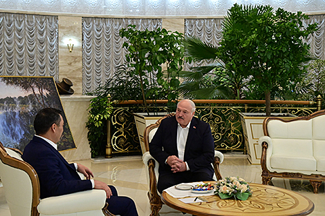卢卡申科会见吉尔吉斯斯坦总统萨德尔·贾帕罗夫