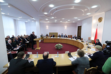 新白罗斯议会议院议长选举将于12月6日举行