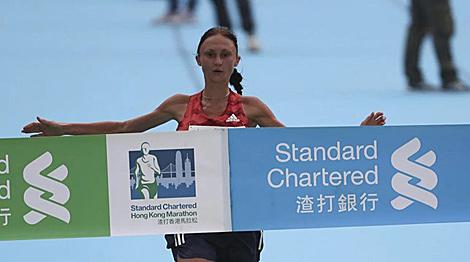 奥丽嘉·马祖连诺克在香港的马拉松赛上获胜