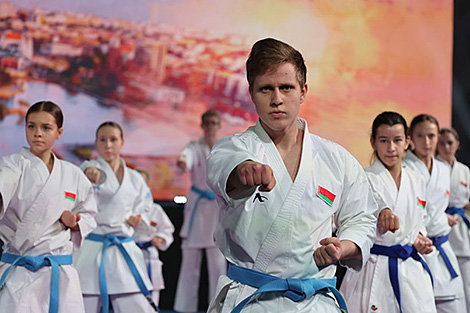 白俄罗斯空手道选手在