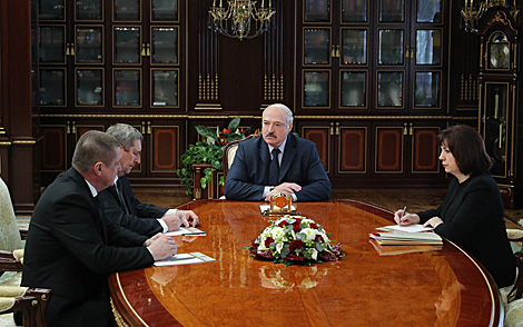 卢卡申科派遣米哈伊尔•鲁斯伊和列奥尼德•扎亚茨为在莫吉廖夫州带来铁秩序
