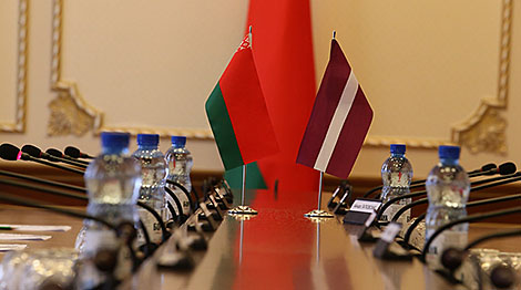 白罗斯和拉脱维亚讨论了在国际组织中互动
