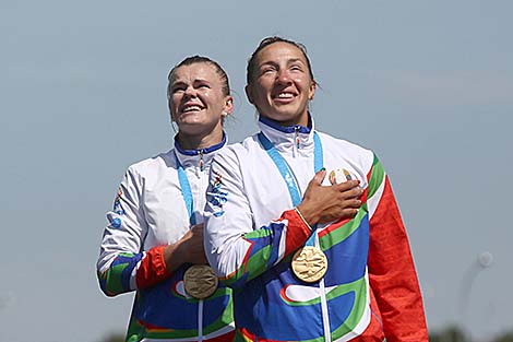 玛琳娜·利特文丘克和奥丽嘉·胡登科获得第二届欧运会500米皮划艇冠军
