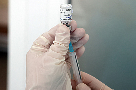 给白罗斯医务人员进行的第一剂俄罗斯冠状病毒“卫星V”疫苗接种已完成