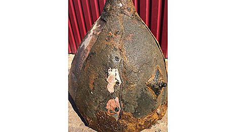 在博布鲁伊斯克河运码头工作时，发现了一个9世纪末—11世纪初的头盔