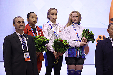俄罗斯选手列金娜·沙杜琳娜成为第二届独联体国家运动会首个冠军