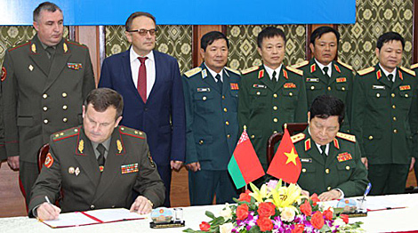 白罗斯和越南将发展军事科学合作