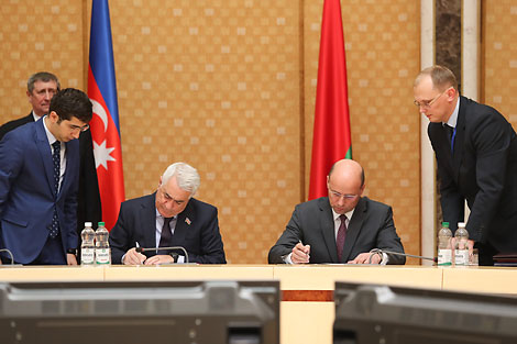 白罗斯与阿塞拜疆将加强发展“南北”走廊方面的合作