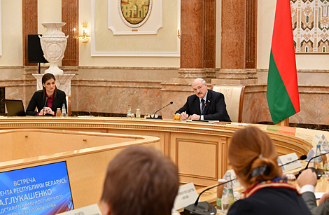 普京提议与卢卡申科于12月25日举行会晤