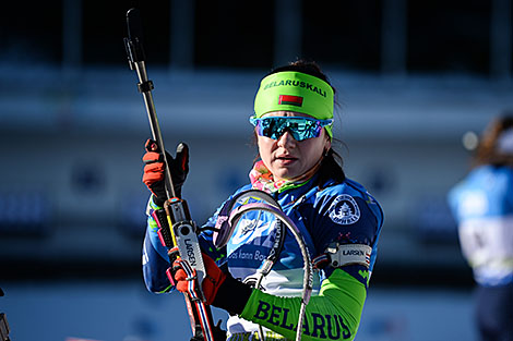 白罗斯运动员伊利娜•克里夫科在冬季两项世界杯总积分榜上排名第8位