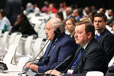 卢卡申科在迪拜峰会上严厉批评冲突和战争及其始作俑者
