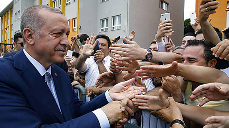 卢卡申科祝贺埃尔多安再次当选土耳其总统