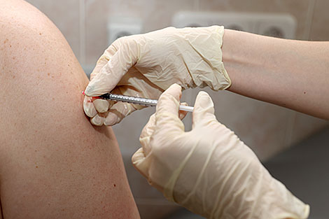 卢卡申科：白罗斯不会强制接种针对 COVID-19的疫苗