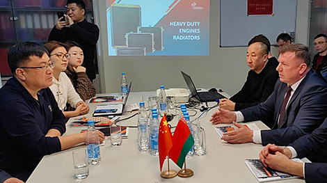《明斯克》经济特区 与中国代表团讨论了投资项目的实施问题