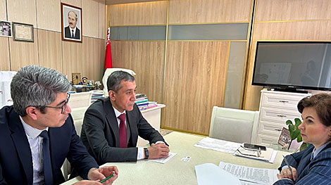 白俄罗斯轻工与乌兹别克斯坦讨论合作