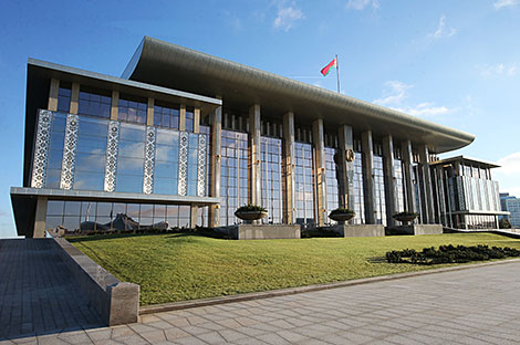 卢卡申科签署了召开第六届全白罗斯人民议会的法令