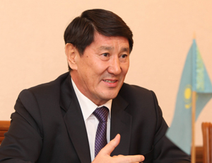 Булегенов: Выборы депутатов в Беларуси проходят в соответствии с международными стандартами