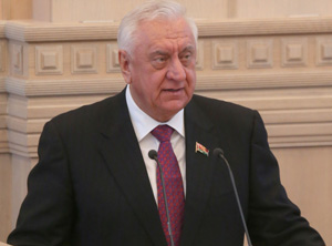 Myasnikovich calls for more open parliamentary activity