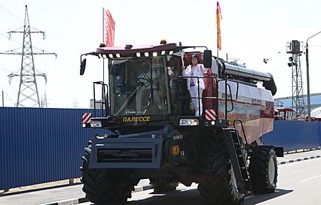 European Games torch aboard Gomselmash super harvester in Gomel