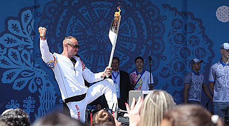 European Games Flame of Peace arrives in Oktyabrskaya Square in Minsk