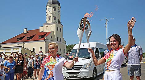 Flame of Peace relay of 2nd European Games travels across Nesvizh