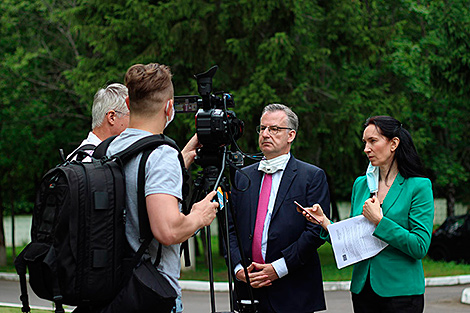ЕС и ВОЗ доставили средства для борьбы с COVID-19 в медучреждения Минской области