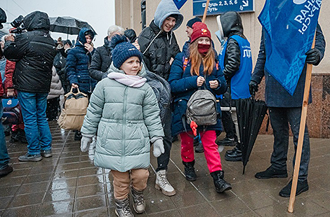 Окунуться в рождественскую сказку: на оздоровление в Беларусь приехали дети Донбасса