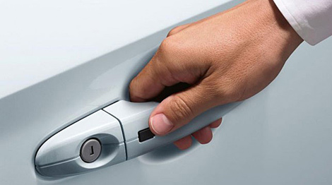 Учреждения соцобслуживания получат пять микроавтобусов от Республики Корея