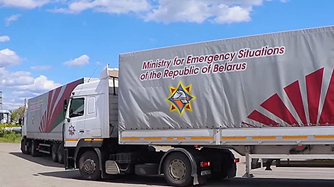 Белорусские спасатели доставили гуманитарную помощь в Курганскую область