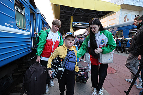 МИД рассказал иностранным дипломатам об организации оздоровления детей из Донбасса