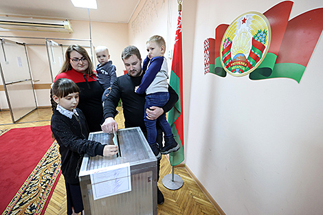В первый день досрочного голосования на выборах Президента Беларуси явка граждан составила 7,81%