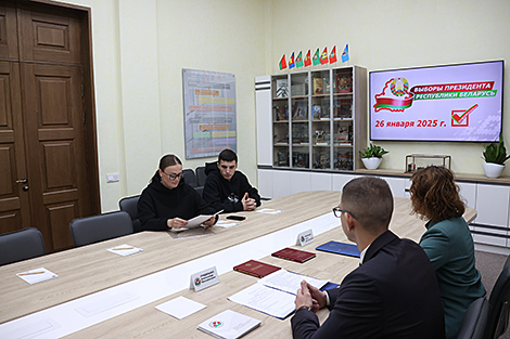 В ЦИК представлены документы о регистрации инициативной группы Дианы Ковалевой по выдвижению кандидатом в Президенты