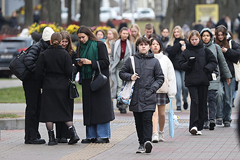 Poll: 82.5% of Belarusians plan to vote for  incumbent president