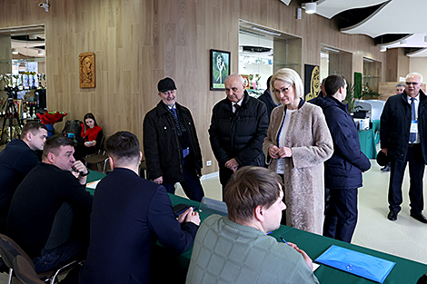 CEC: International observers describe Belarus' election as democratic and open