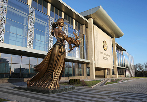 Лукашенко присудил Государственные премии Беларуси 2016 года