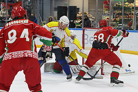Ни одно захоронение не будет забыто: в Могилеве продолжается акция "Во славу общей Победы!"
