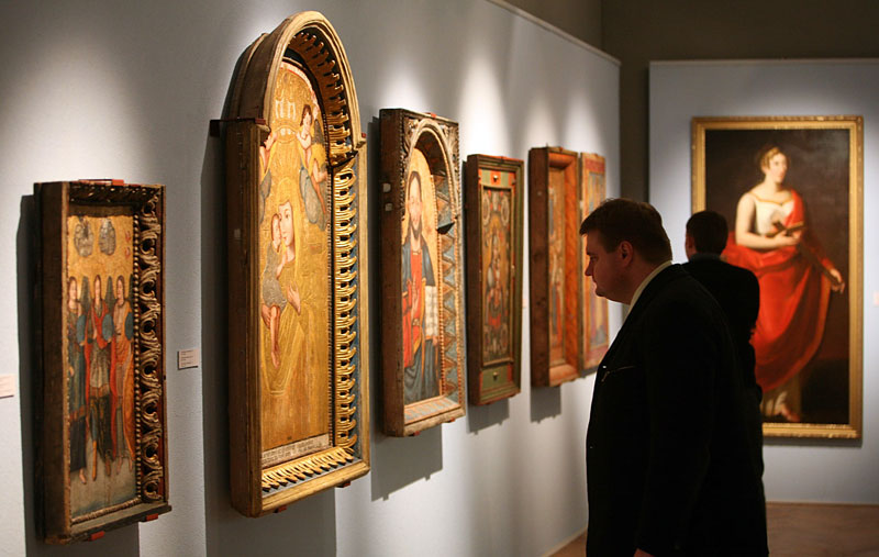 The Altar Painting of the 18th-19th Century Exhibition in the National Art Museum, Minsk