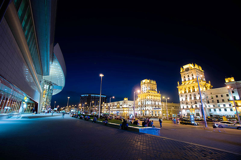 Minsk at night: Privokzalnaya Square