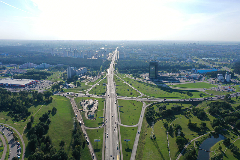 Independence Avenue in Minsk: Intersection with the Minsk ring road to enter the city