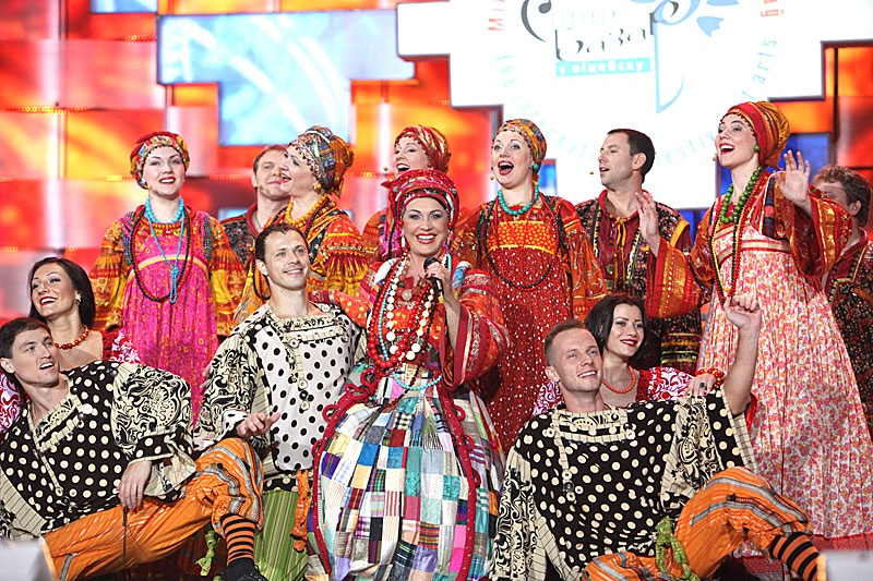 Folk and pop singer Nadezhda Babkina and her group Russian Song (2012)