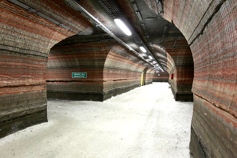 An underground terrainkur route for controlled walking