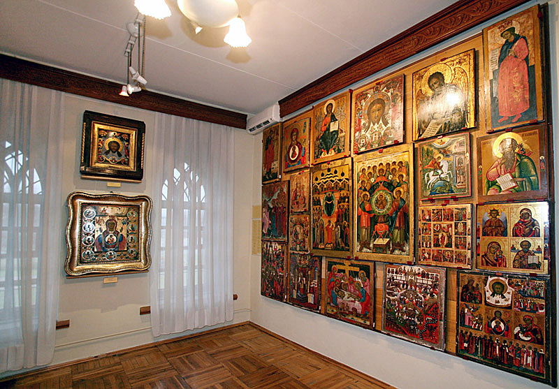 Ancient and Old Believers’ icons in Vetka Museum