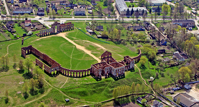 A bird’s eye-view of Ruzhany Castle (2008)