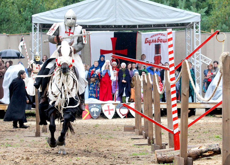 International medieval festival White Castle
