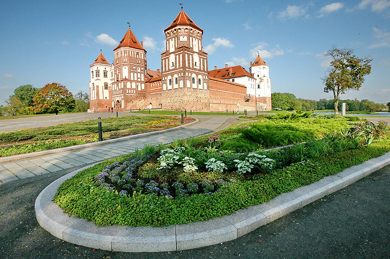 Mir Castle