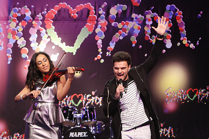 Uzari & Maimuna win the national selection for Eurovision 2015