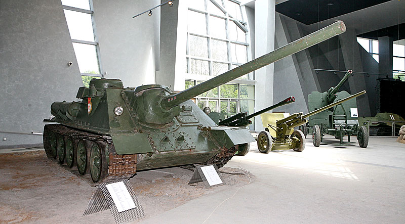 Exposition of military vehicles and weapons